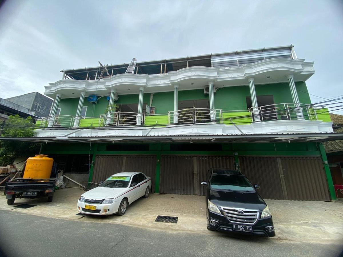 红多兹Plus酒店-近巴厘巴板西罗亚医院 外观 照片